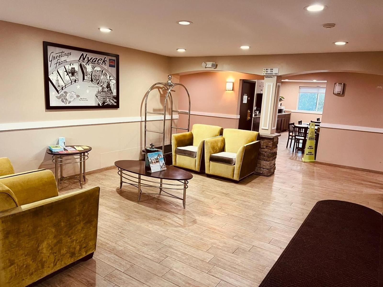 Fairbridge Inn Express Найак Экстерьер фото